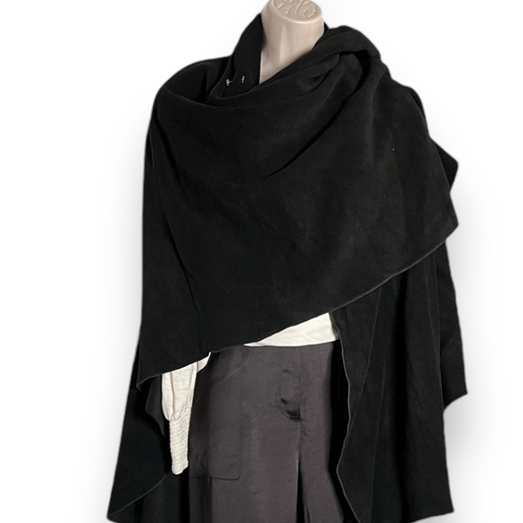 PLUTO Lingerie Peony Wrap in Black Soft & Cozy Lounge ONE SIZE NWT - Picture 2 of 11